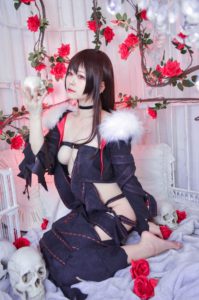 Fate/Grand Order Yu Miaoyi Cosplay by Arty Huang Readies for Bed & Battle