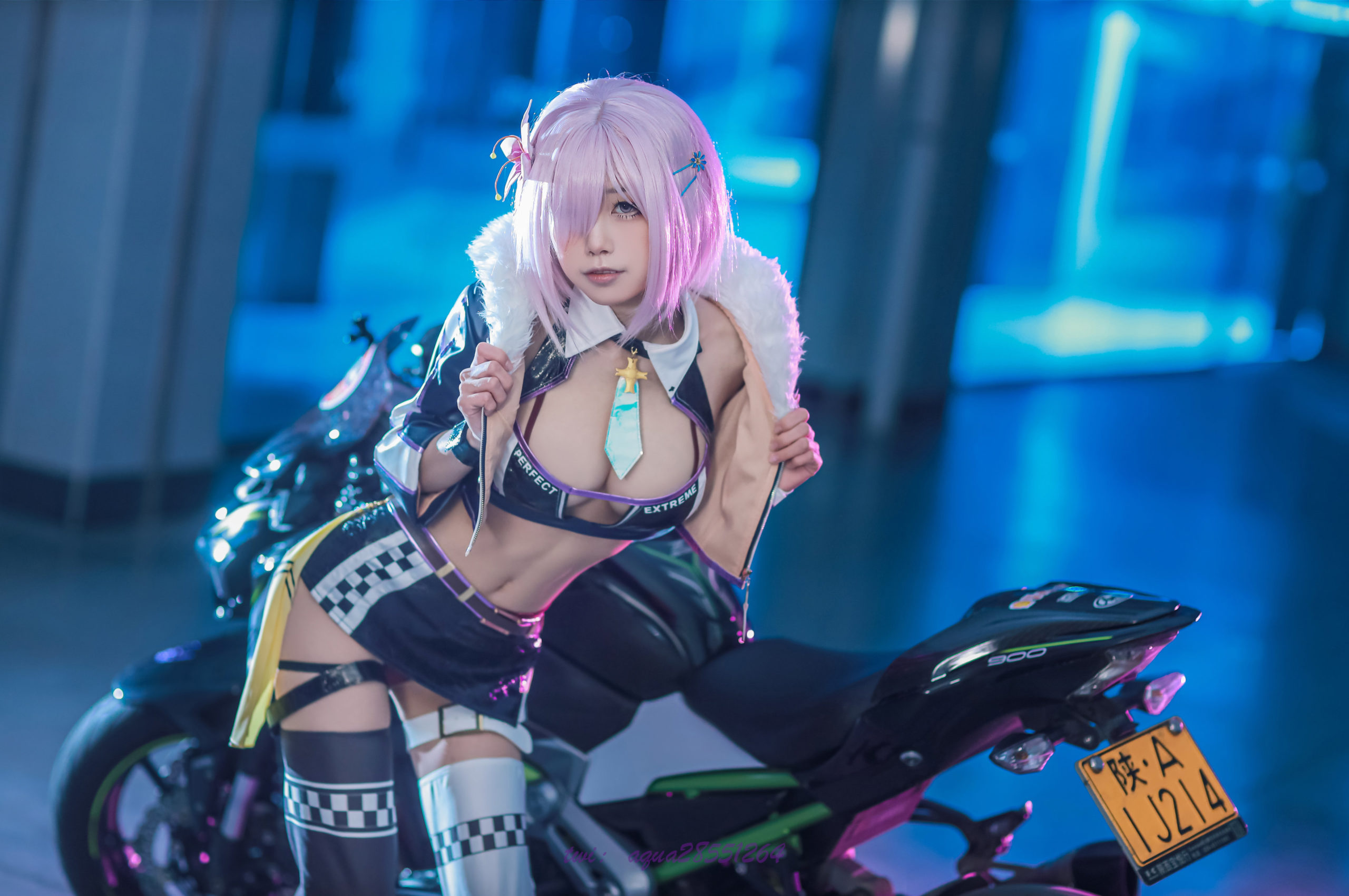 Race Queen MashuKyrielite Motorcycle Cosplay by Aqua 1 scaled 1